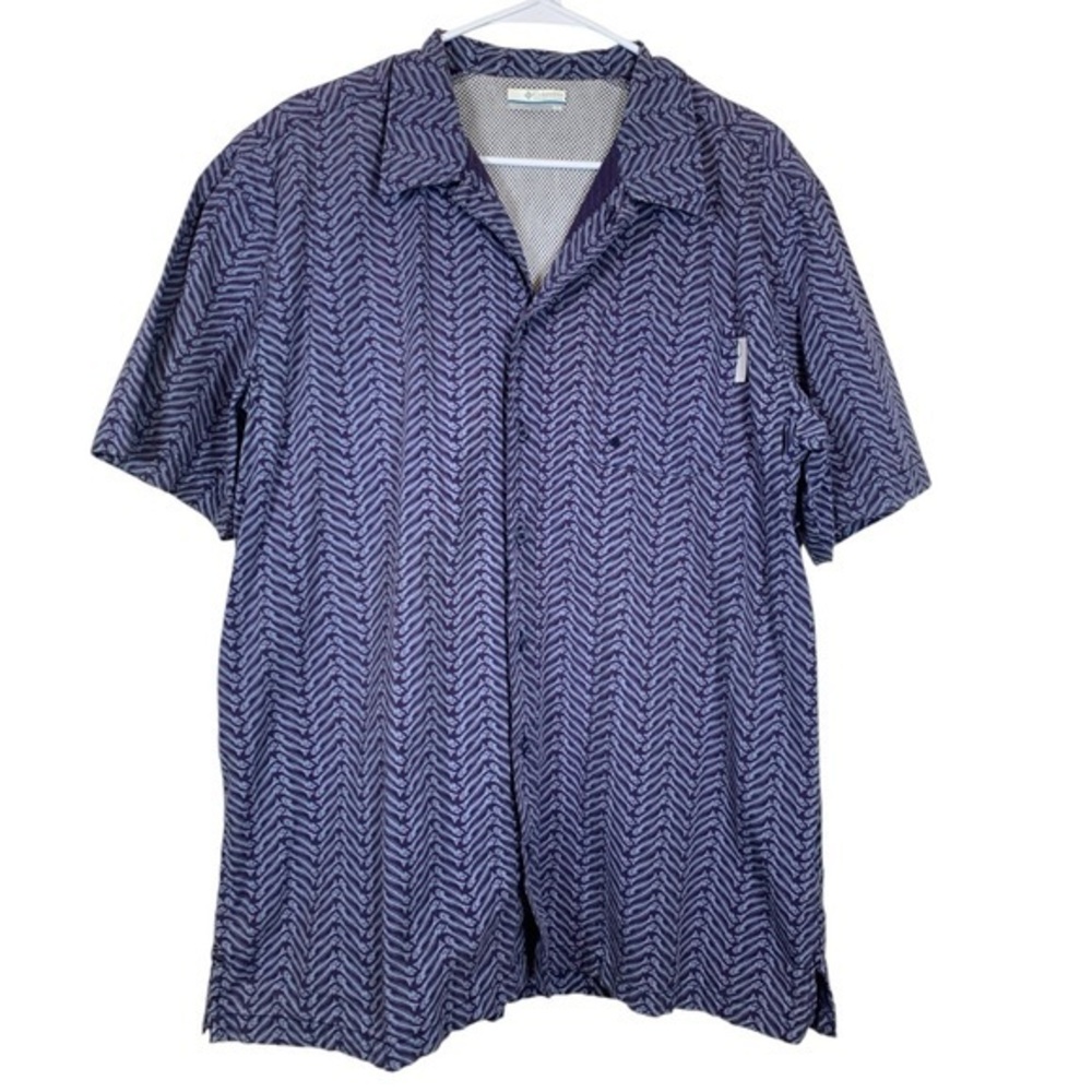 Columbia Blue Fish Bones Blue White S/S Button Down Shirt Size Med EUC #1310-AZ